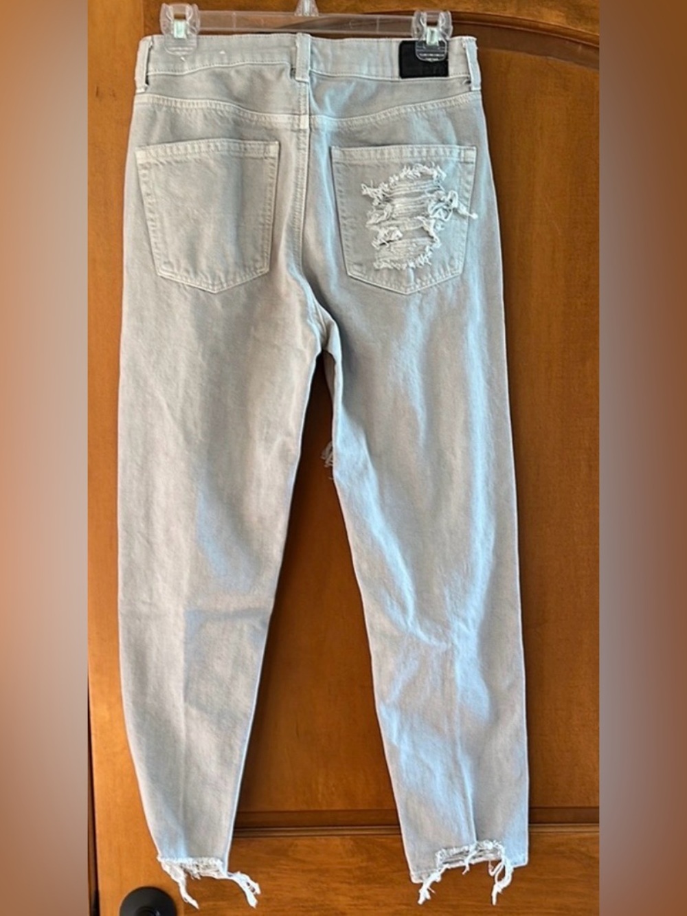 American Eagle Mom Jeans Size 6 Distressed Ripped High Waisted Gray Denim